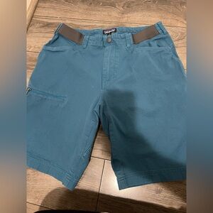 Patagonia Men's Teal Cargo Shorts 32